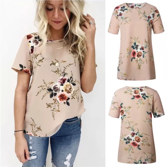 🍁Sale 🍁 Floral Classic Blouse - Picture 2 of 3